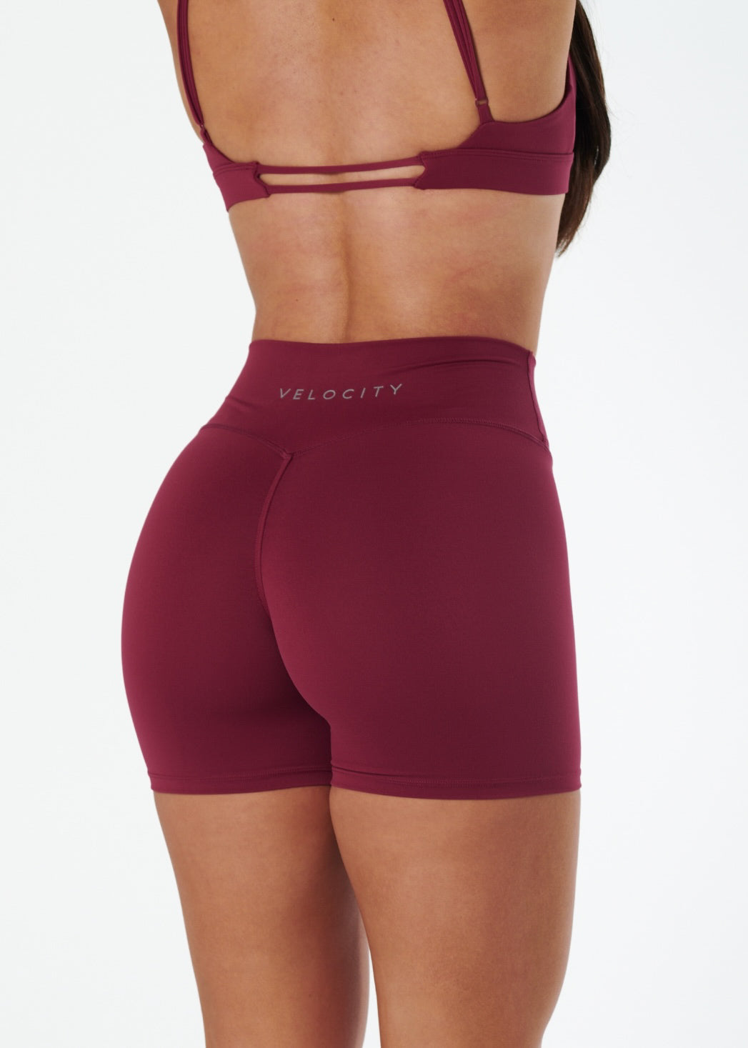 SERENE INVISIBLE SCRUNCH SHORTS - CRANBERRY